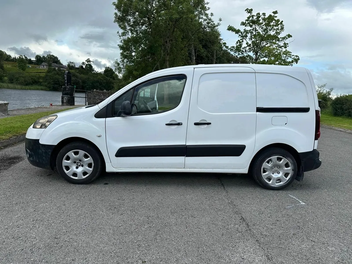 Peugeot Partner - Image 1