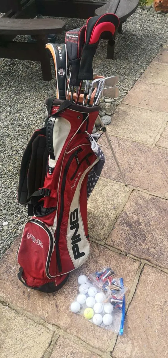 Mens Full Set, 3 woods, 9 irons, putter & bag - Image 1