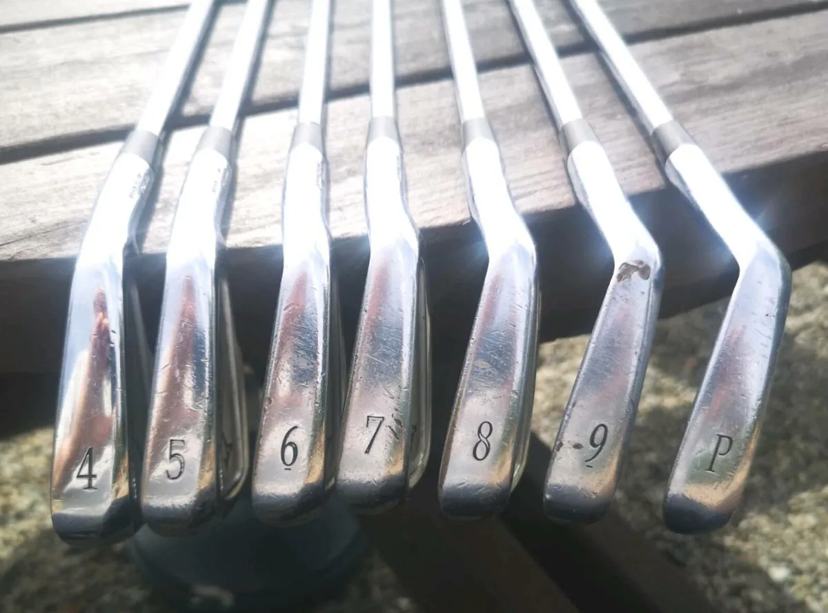 Mens Full Set, 3 woods, 9 irons, putter & bag - Image 4