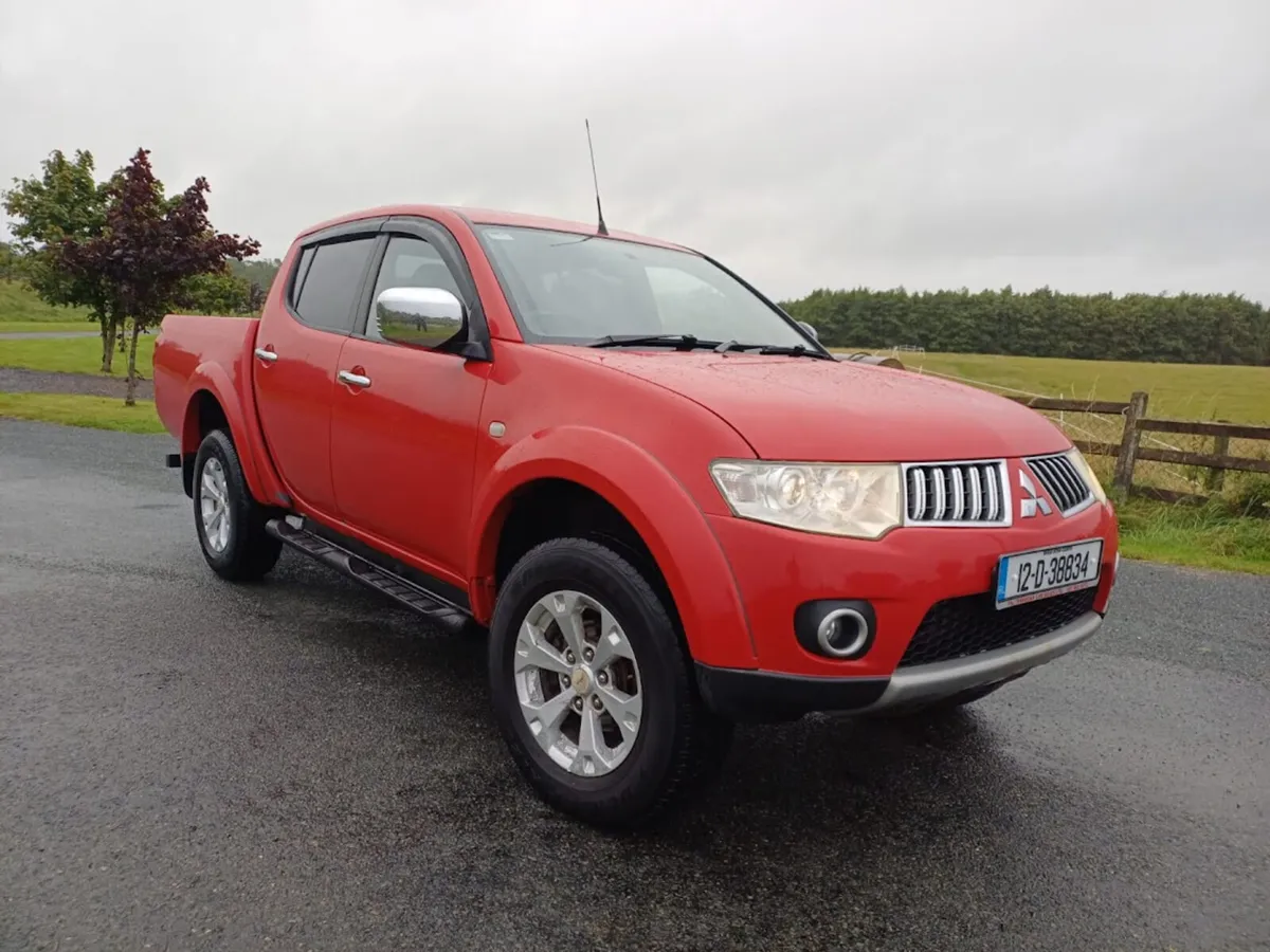 Mitsubishi L200 DOUBLE CAB OTHER 2.5 DID AUTOMATIC - Image 1