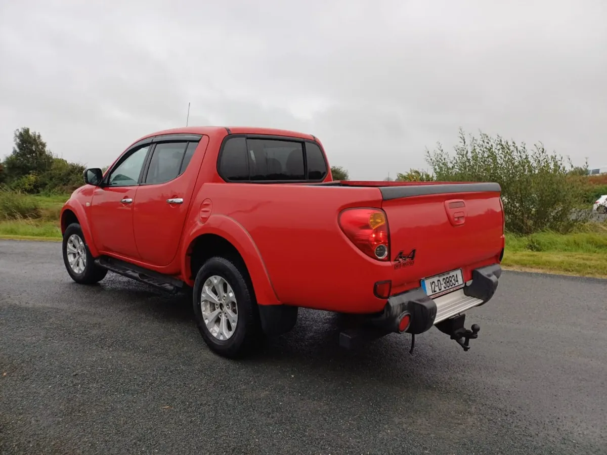 Mitsubishi L200 DOUBLE CAB OTHER 2.5 DID AUTOMATIC - Image 3
