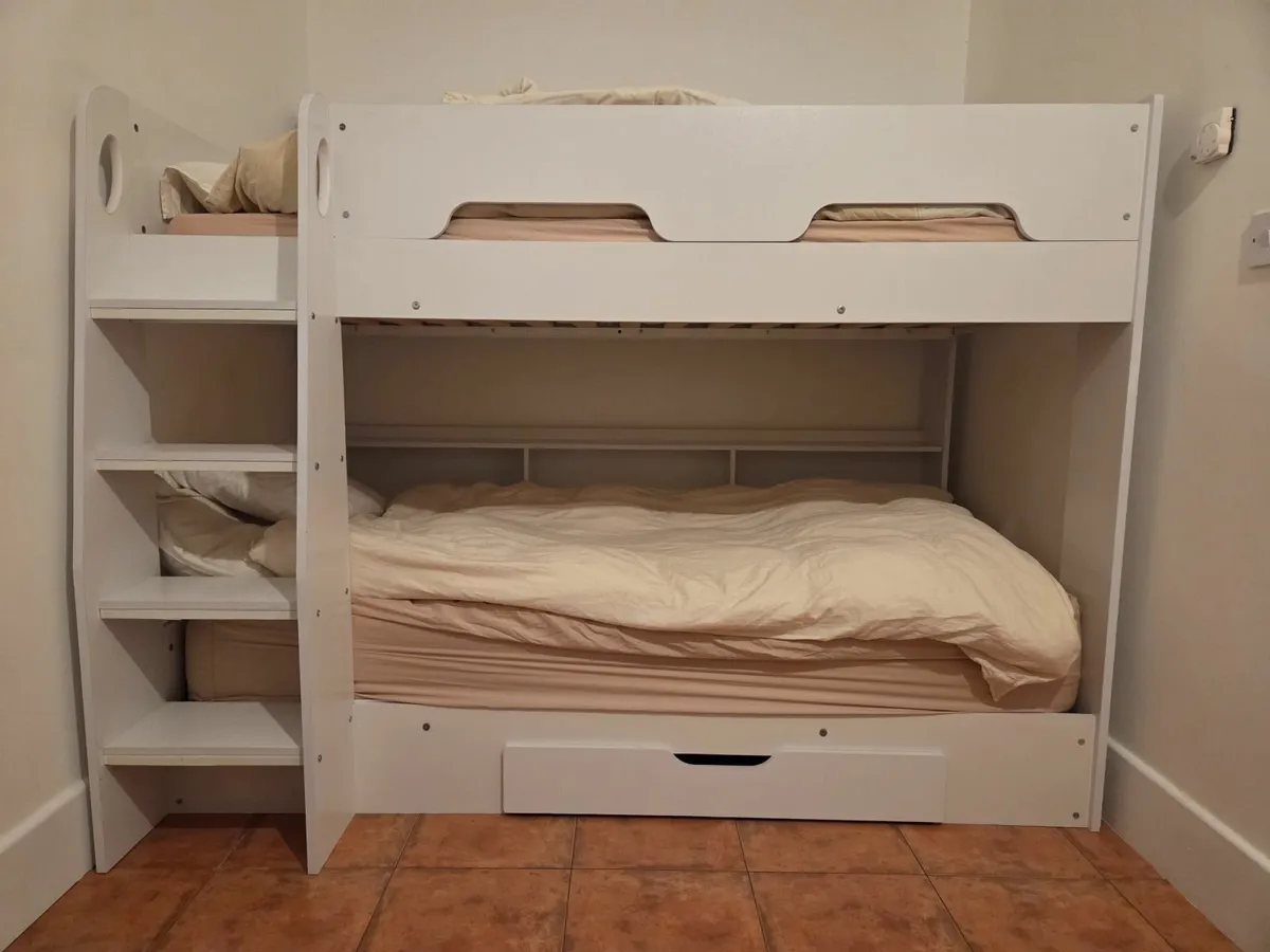 Bunkbeds - Image 1