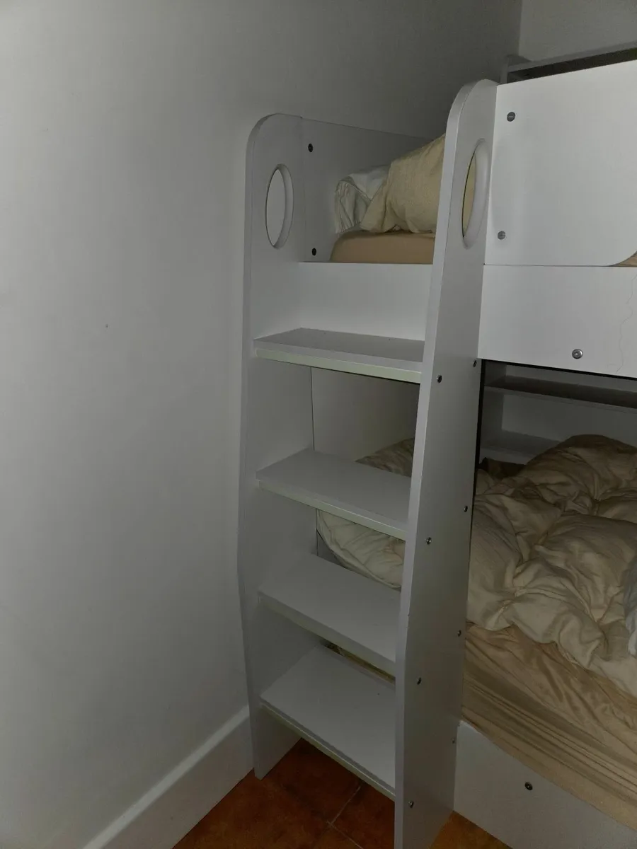 Bunkbeds - Image 2
