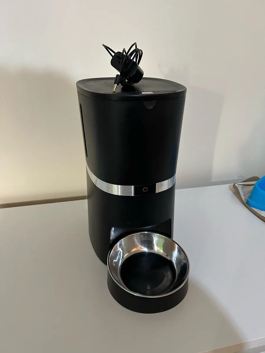 Pet Feeder Food Machine - Image 1