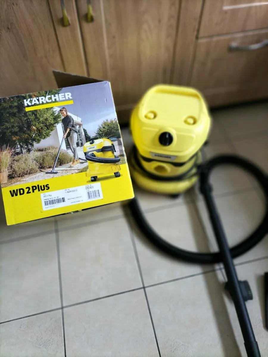 Vacuum Cleaner. Wet & Dry. Good as New. - Image 2