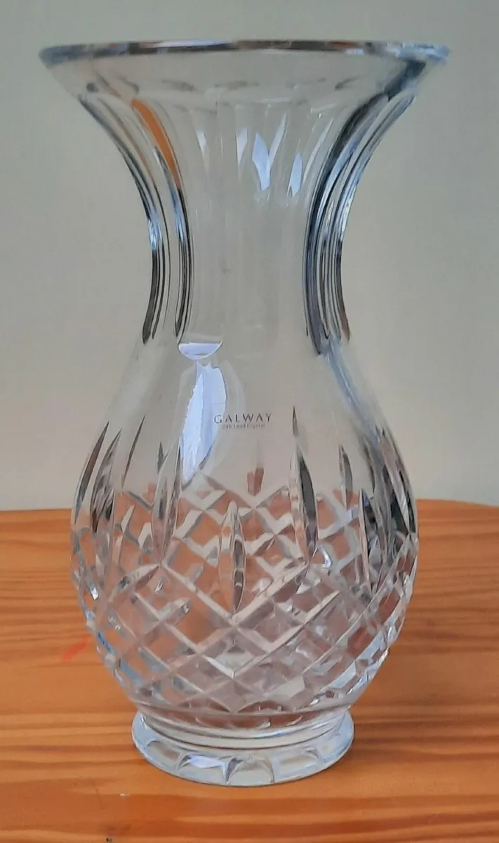 Galway Crystal Vase - Image 1
