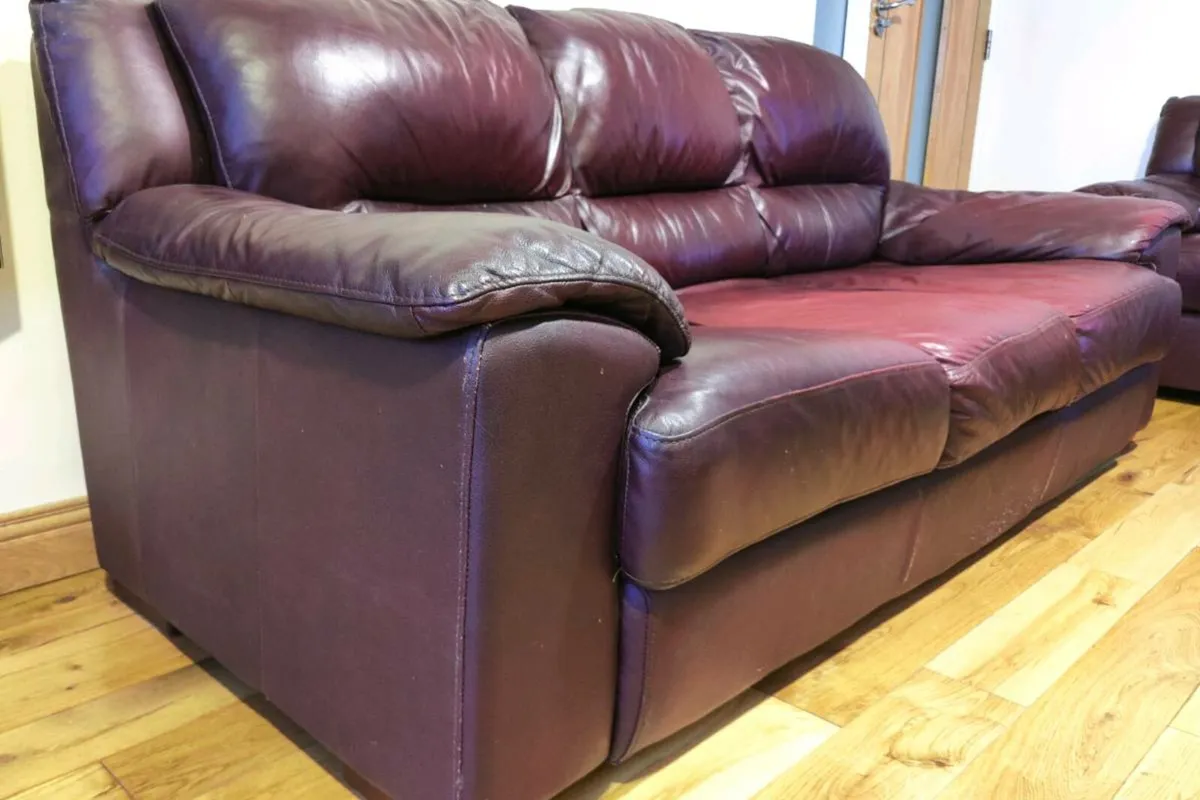 FREE 3 Seater Sofa - Image 3