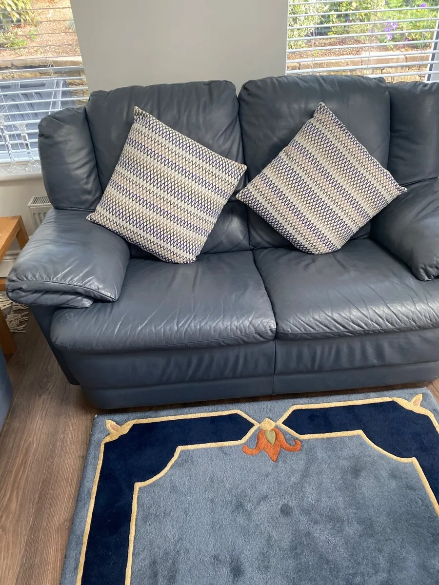 2-seater leather Sofa - Image 3