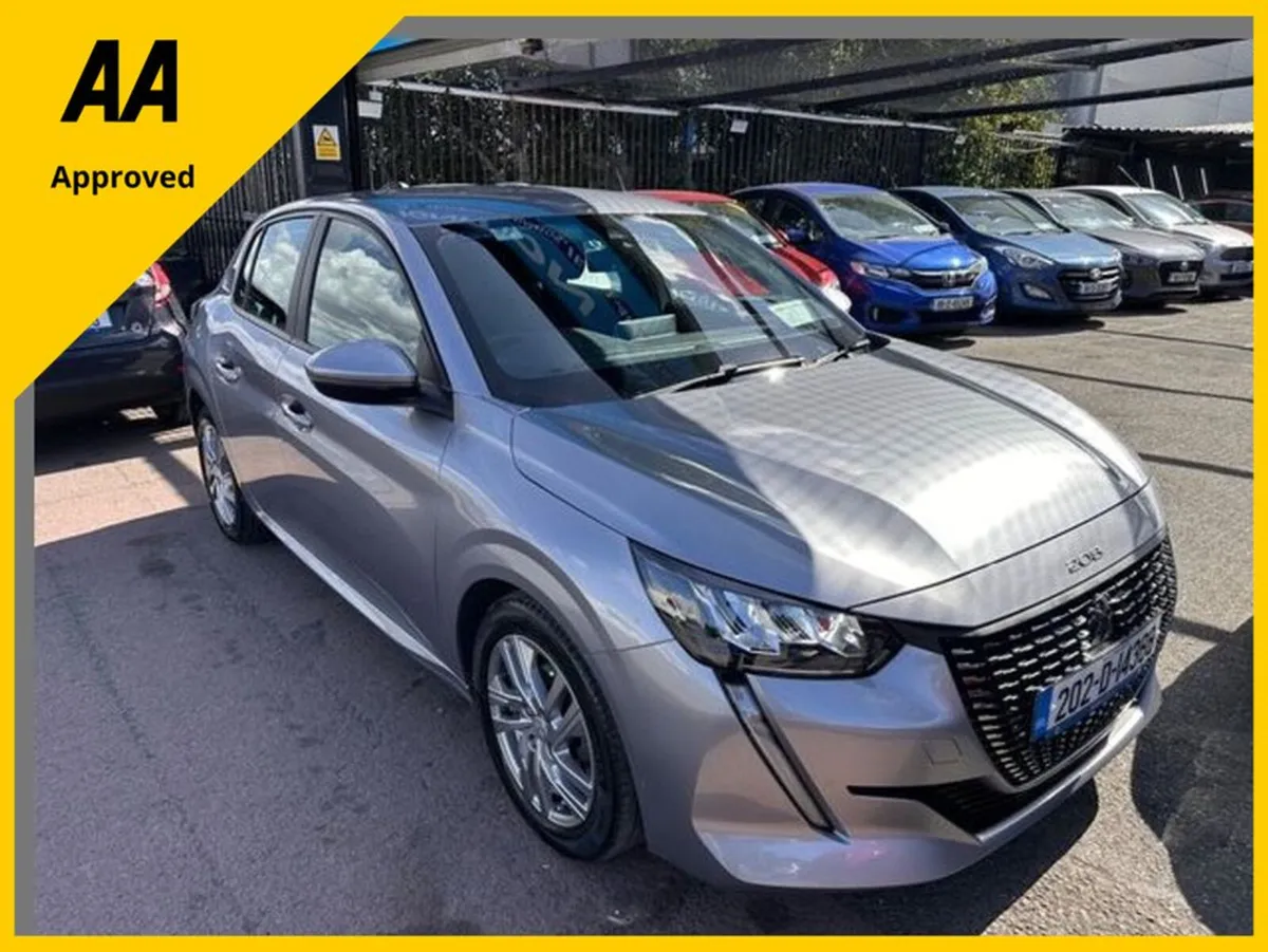 Peugeot 208 1.2 PETROL, ACTIVE MODEL, TINY MILEAGE - Image 1