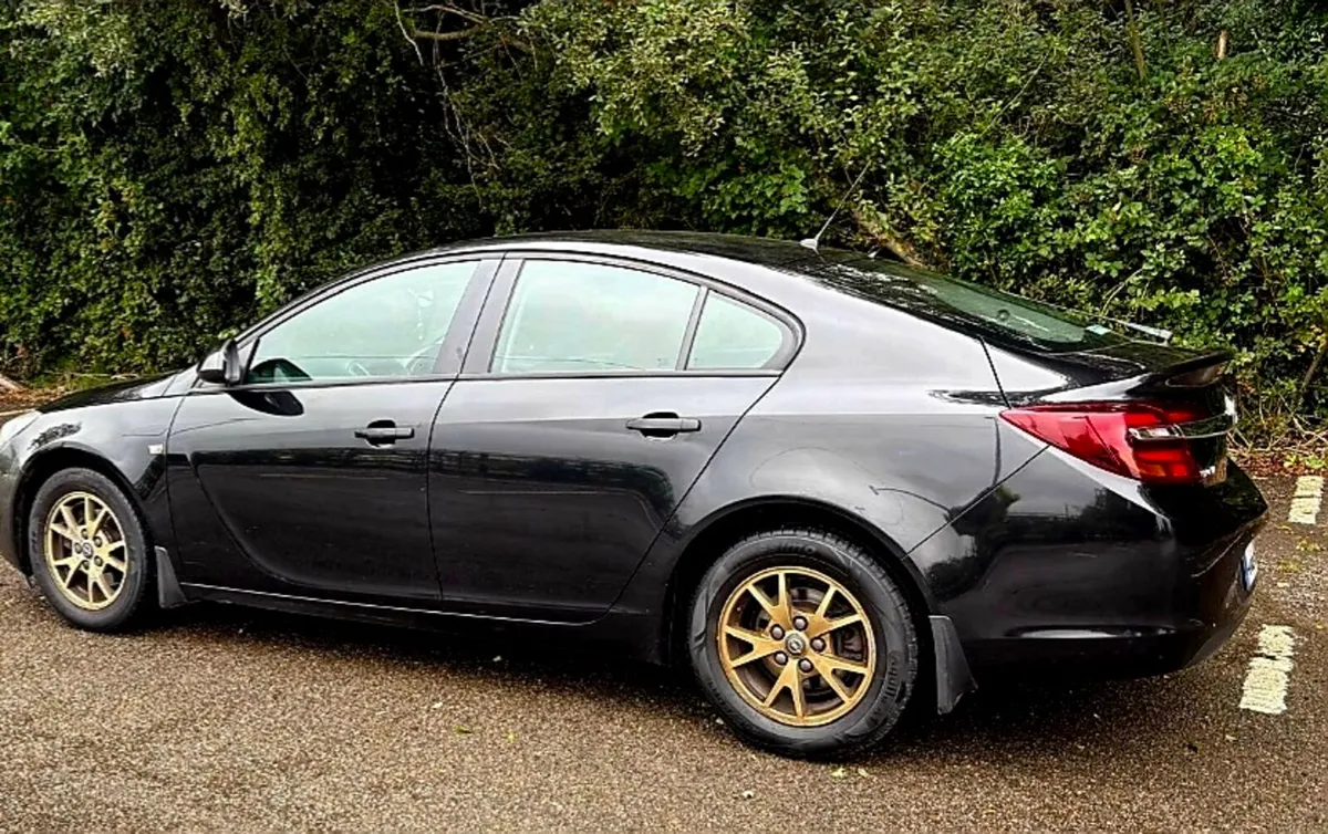 142 VAUXHALL INSIGNIA 2.0CDTi FSH WELL MINDED - Image 3