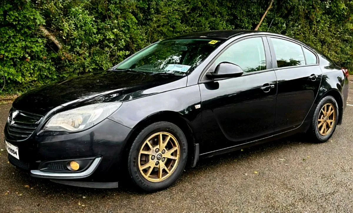142 VAUXHALL INSIGNIA 2.0CDTi FSH WELL MINDED - Image 1