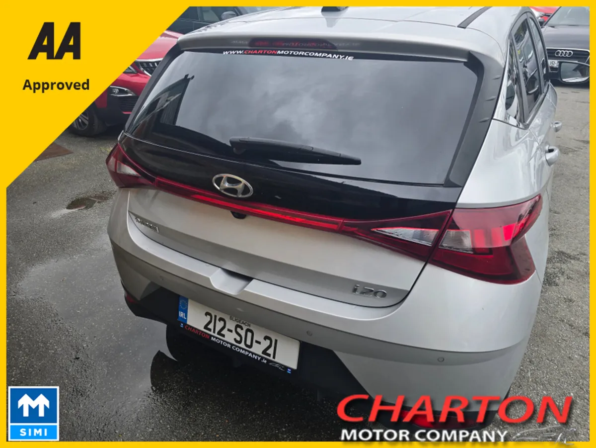Hyundai i20 DELUXE 5DR AUTO - Image 2