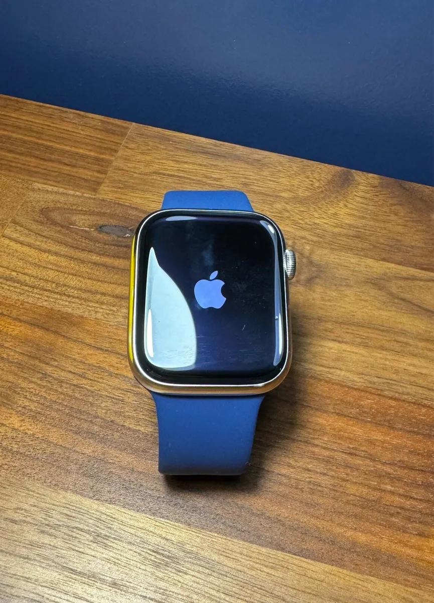 Apple Watch Series 7 - Image 1