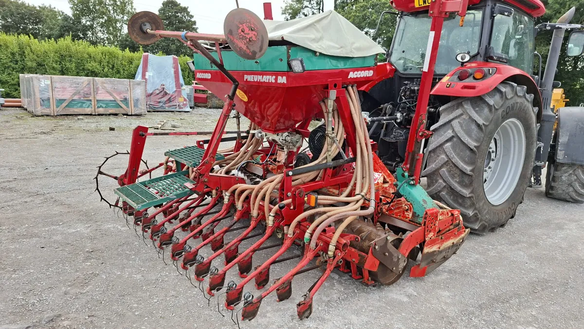 Kuhn Accord one pass seed drill - Image 3