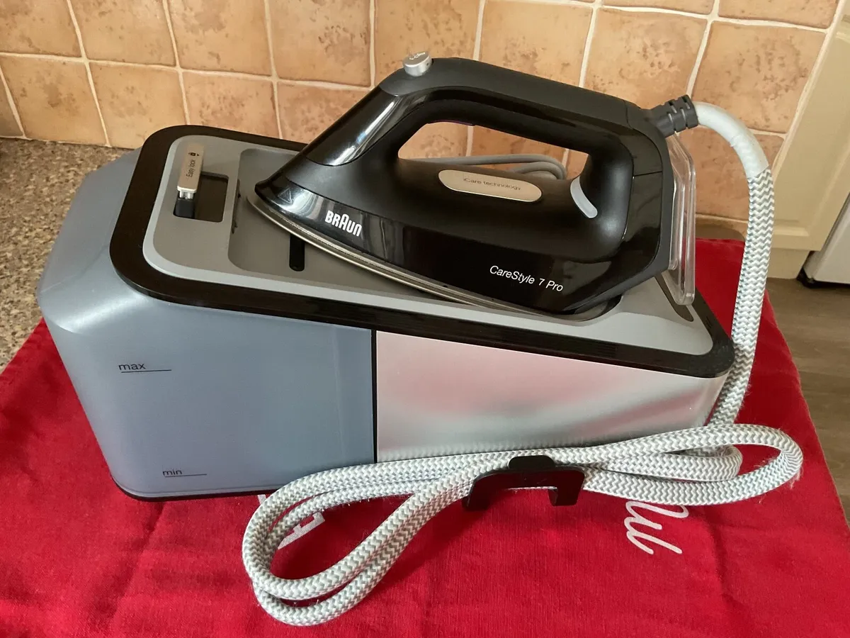 Steam Iron - Image 2