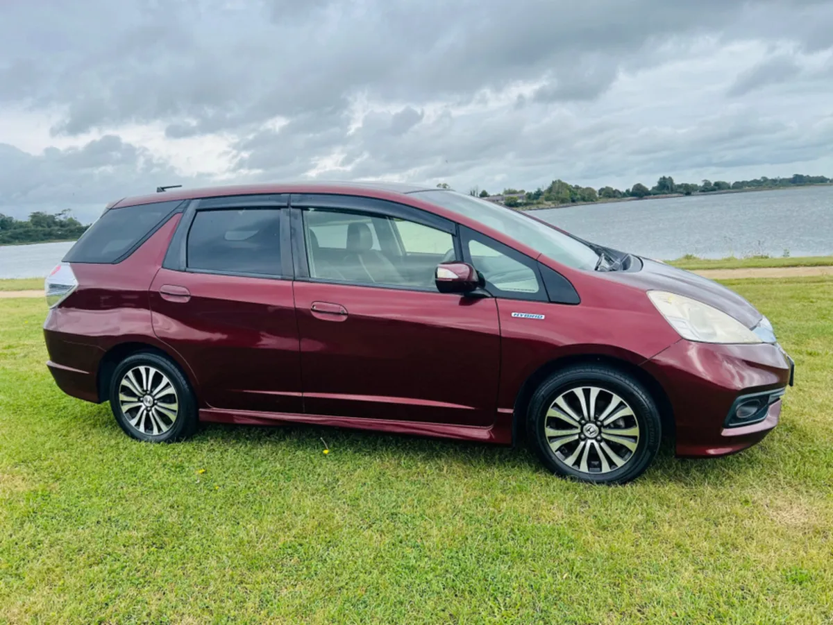 Honda Shuttle , Honda Shuttle 2014 model low milea - Image 3