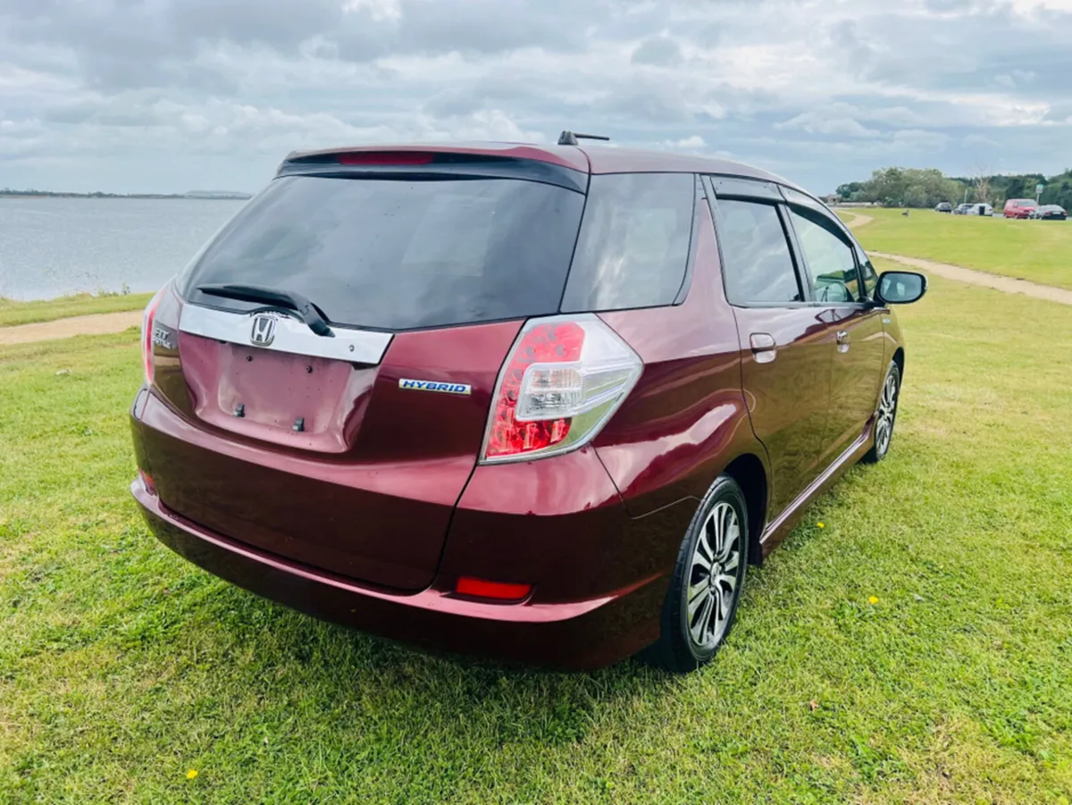 Honda Shuttle , Honda Shuttle 2014 model low milea - Image 4
