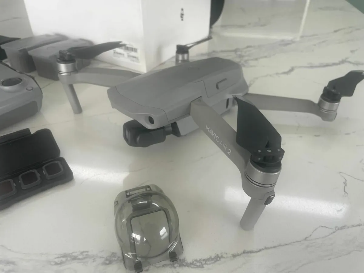 DJI Mavic Air 2 Fly More Combo - Image 2