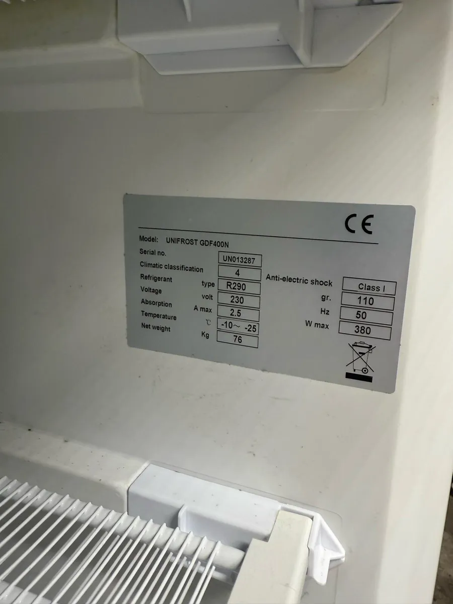 Commercial freezer - Image 2
