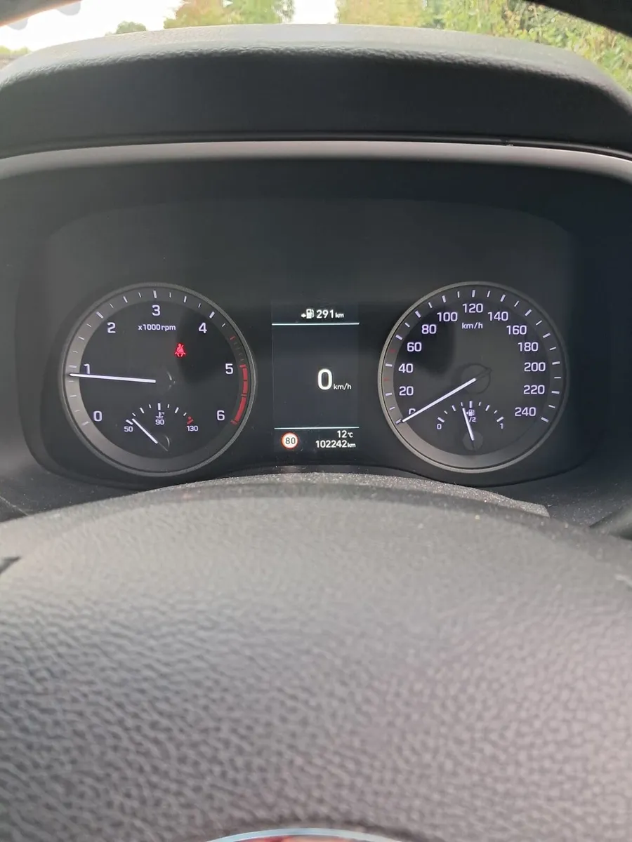 191 Hyundai Tucson Executive Plus - Image 4