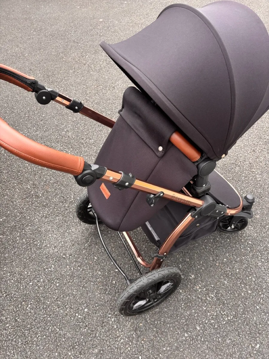 Ickle Bubba Travel System (Includes free bassinet) - Image 1