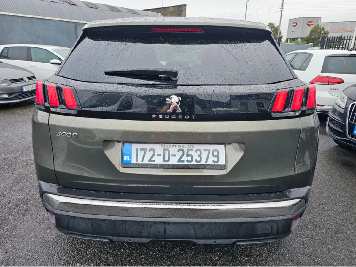Peugeot 3008 1.6 HDI  ALLURE ** AUTOMATIC ** ONE O - Image 2