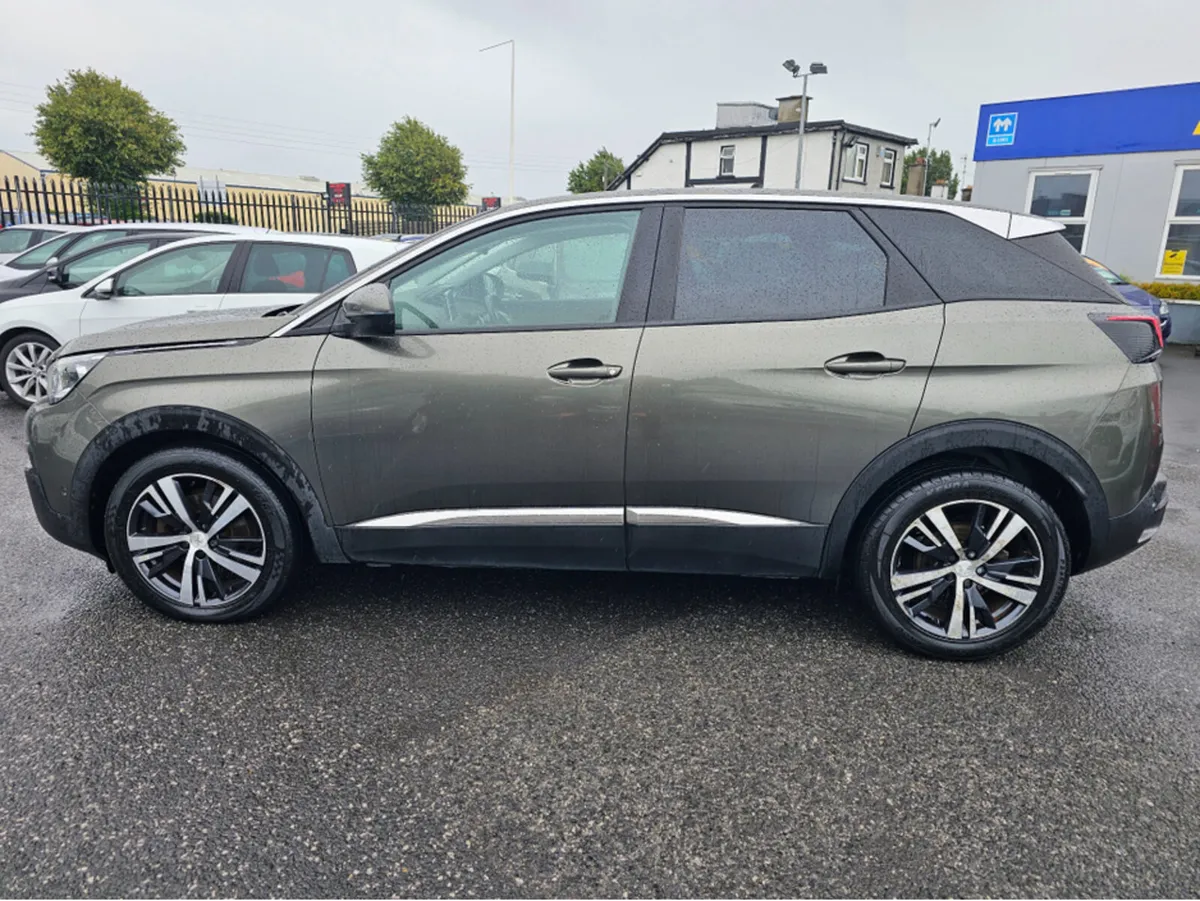 Peugeot 3008 1.6 HDI  ALLURE ** AUTOMATIC ** ONE O - Image 4