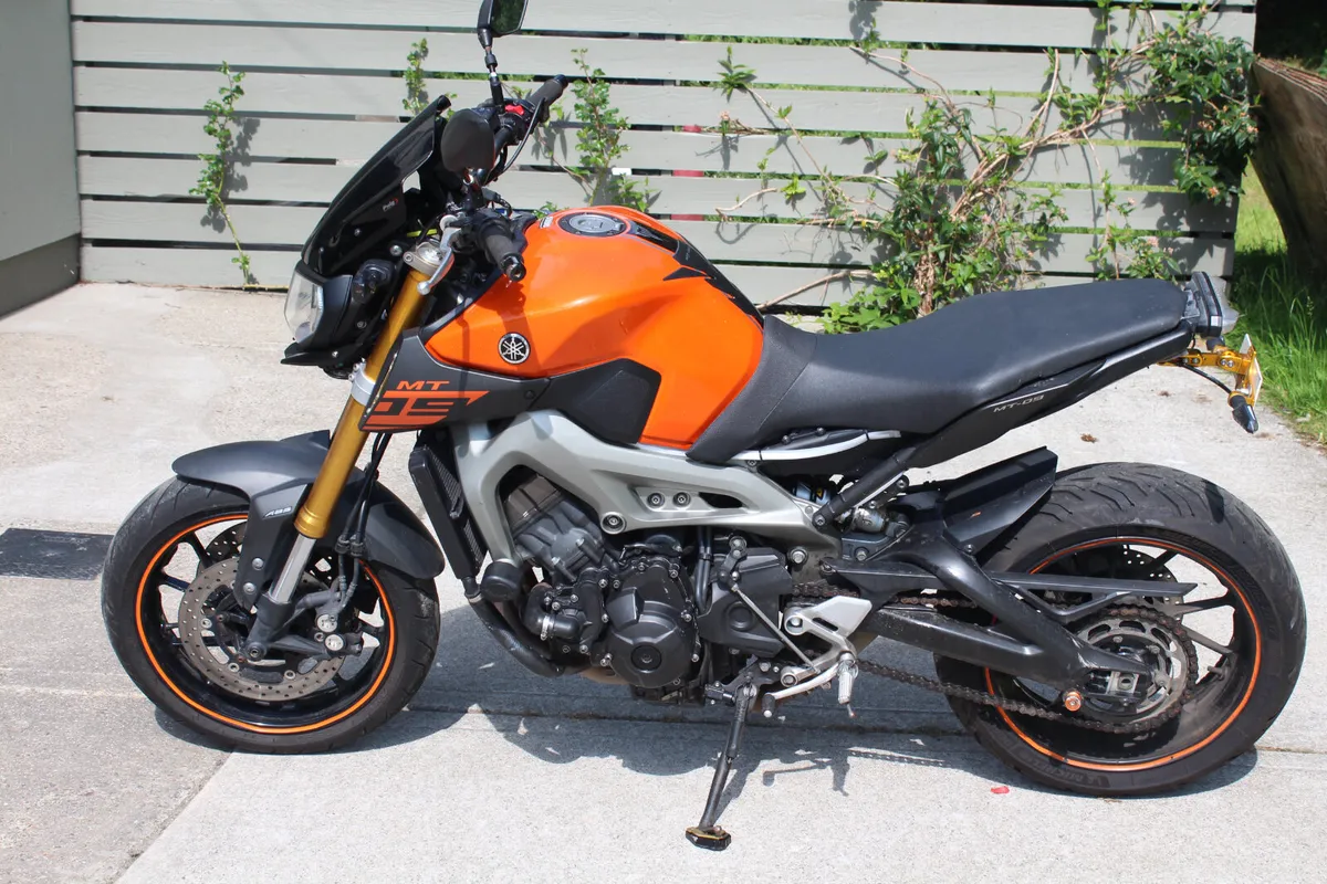 2014 Yamaha MT09 - Image 2