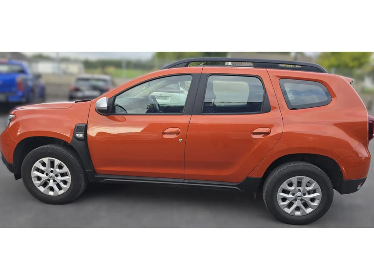 Dacia Duster EXPRESSION BLUE DCI 115 DFULL - Image 2