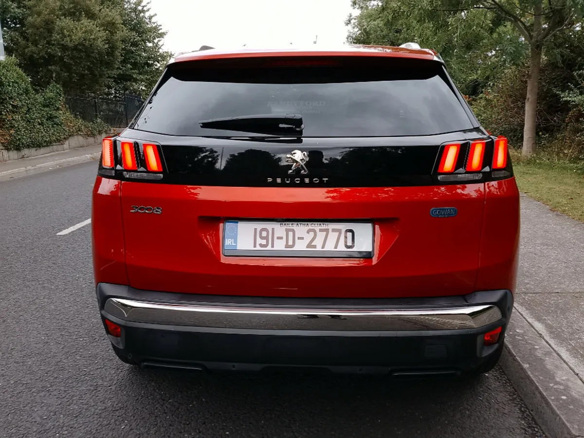 Peugeot 3008 Allure 1.2 130 6.2 4DR - Image 3
