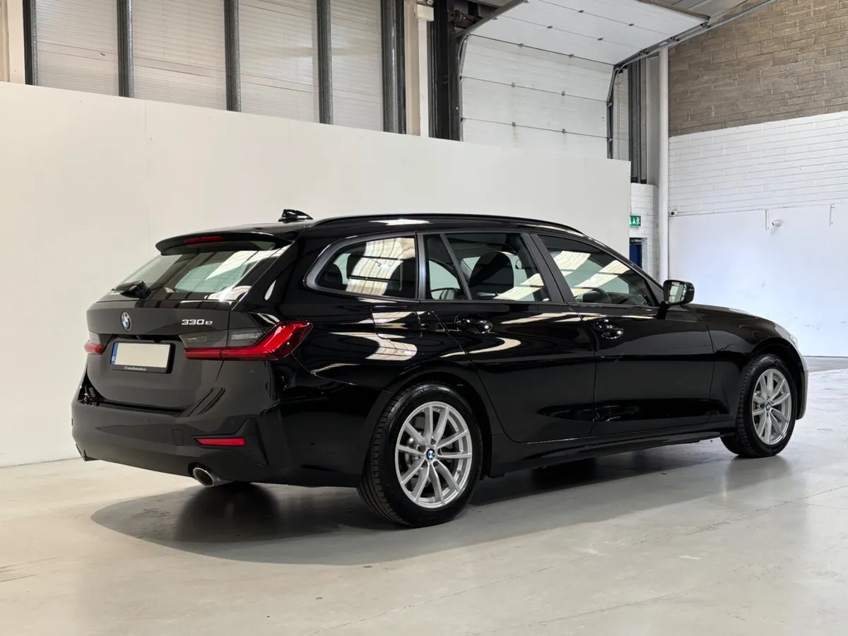 2021 BMW 330E SE Pro Estate Auto - Image 4