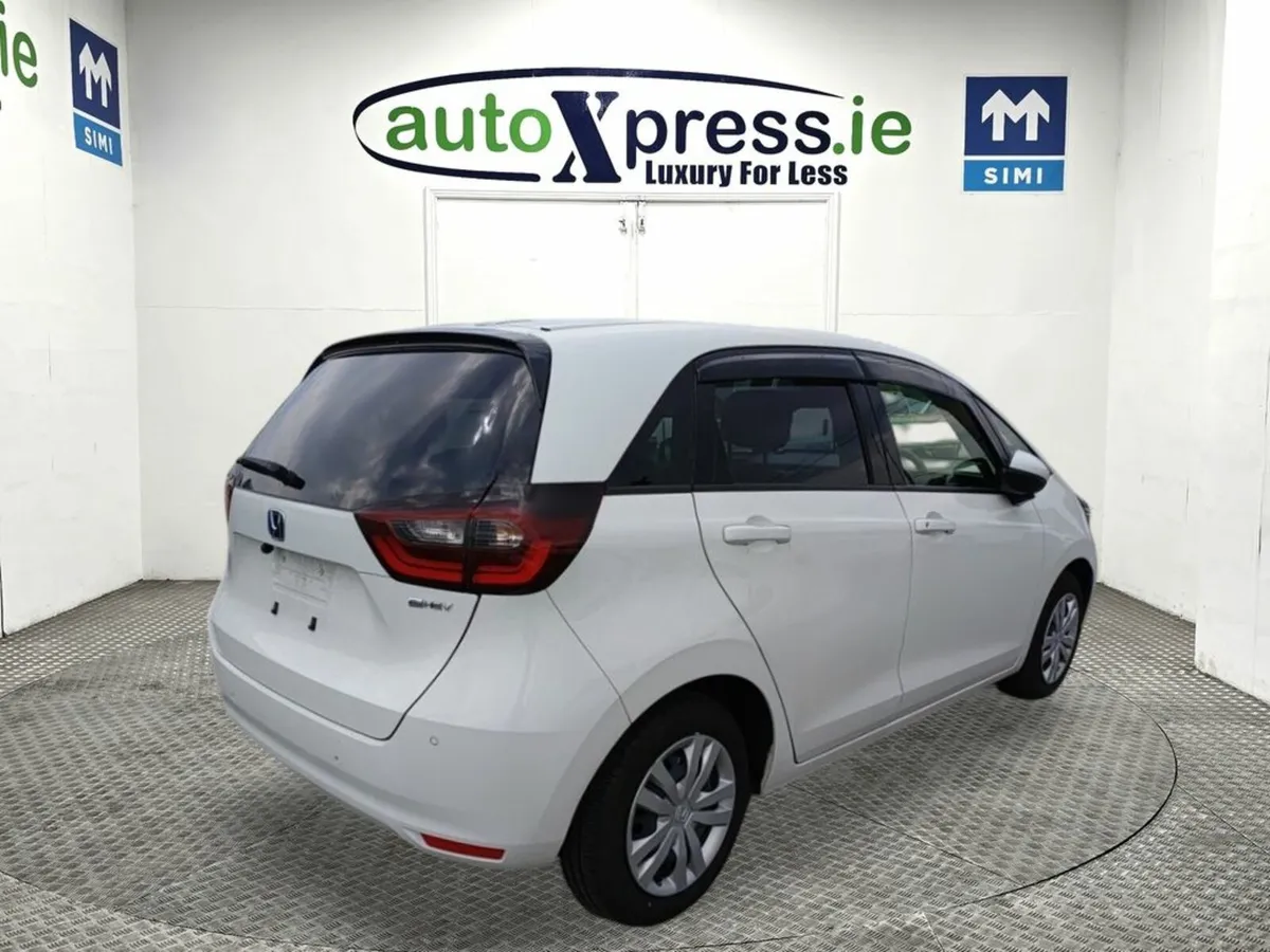 Honda Fit 1.5 Automatic - Image 3