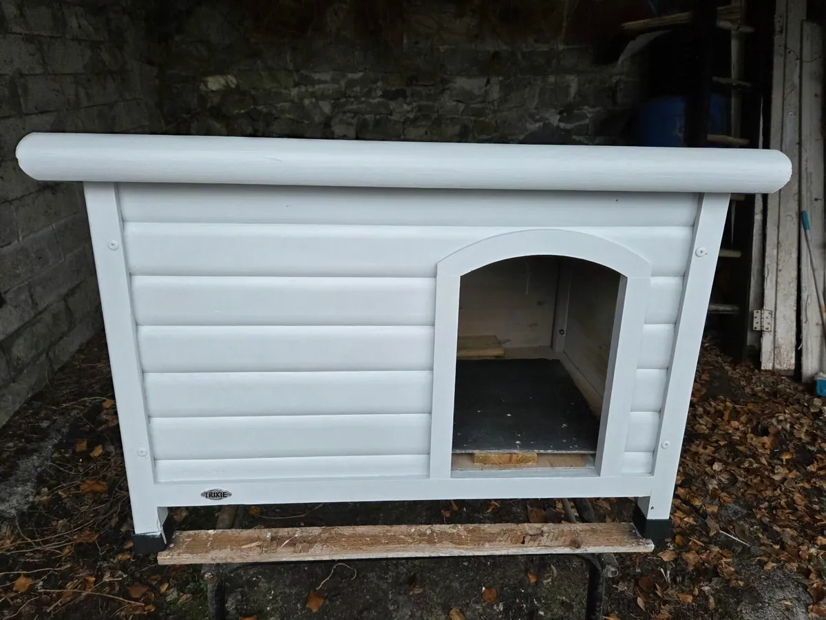 Trixie Dog house - Image 1