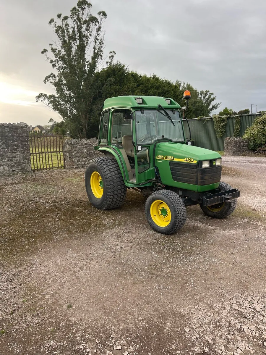 John Deere 4700 - Image 2
