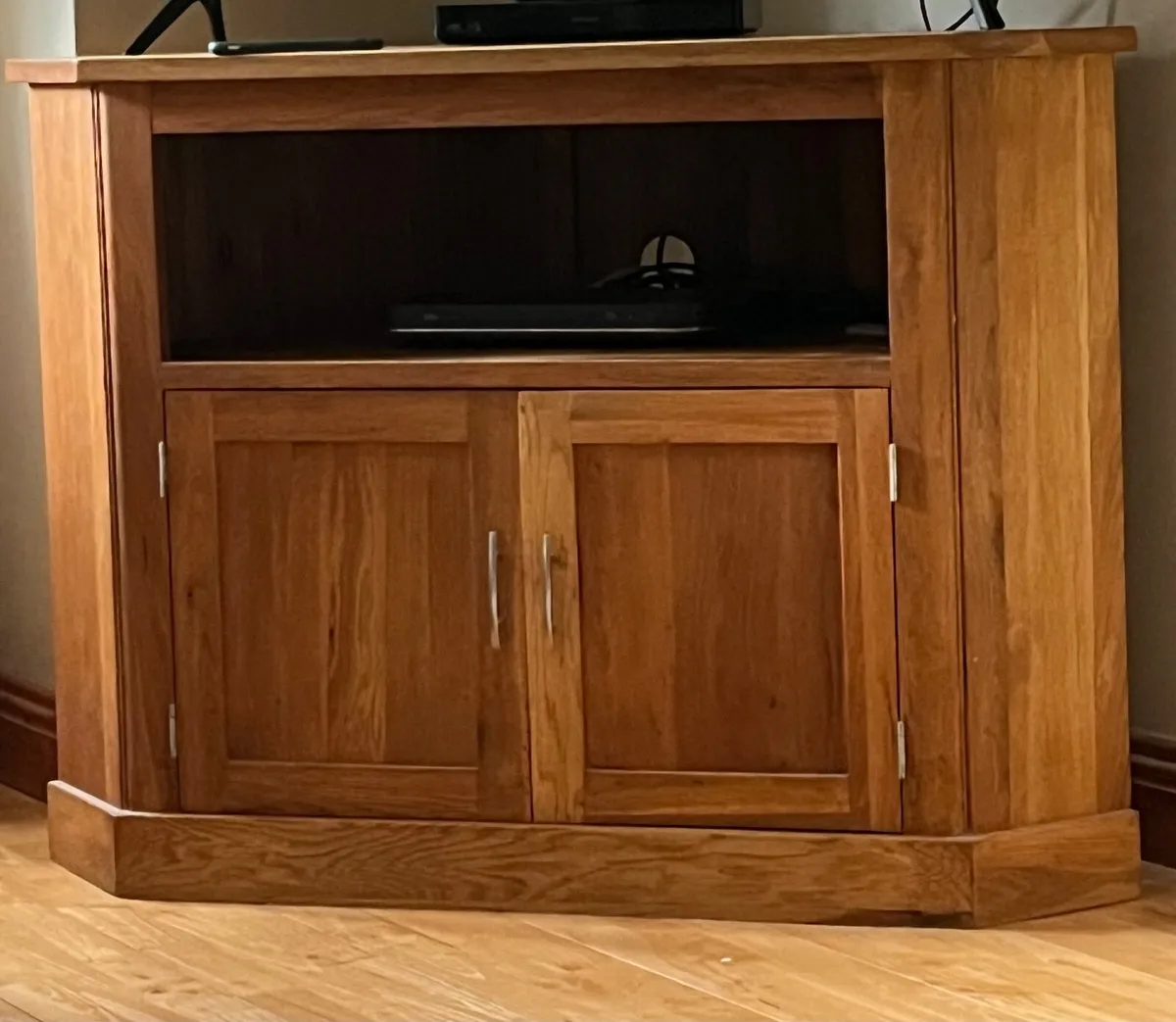 TV unit & sideboard - Image 1