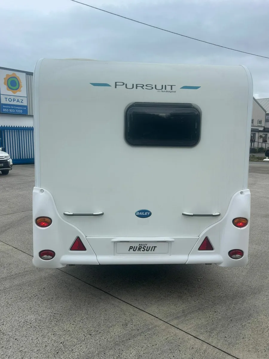 Bailey pursuit fixed bed 4 berth - Image 4