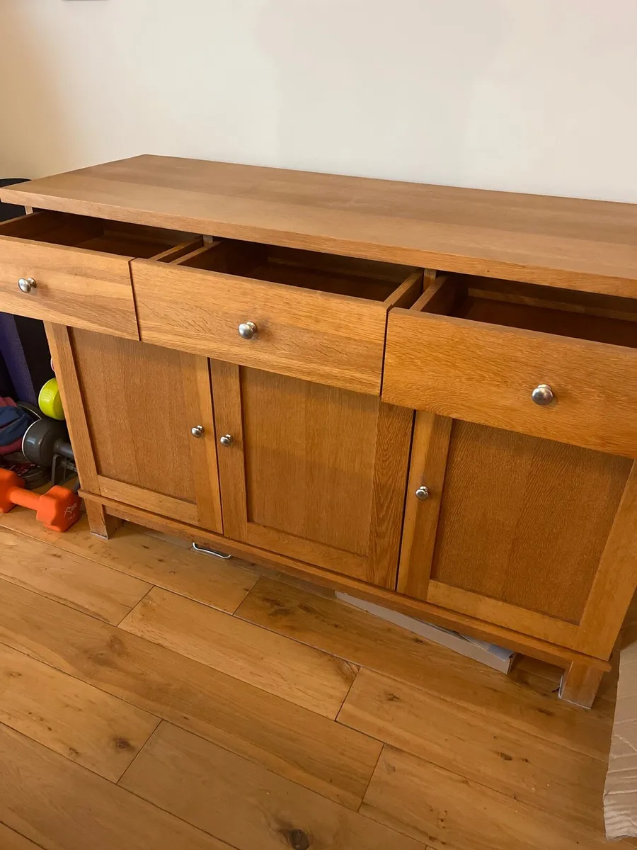Oak sideboard - Image 4