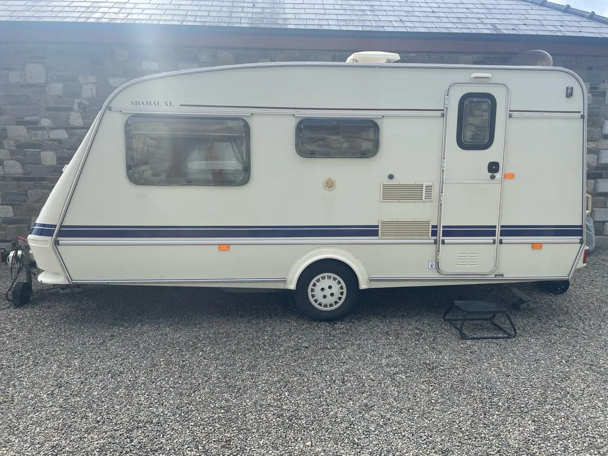 5 berth caravan - Image 2