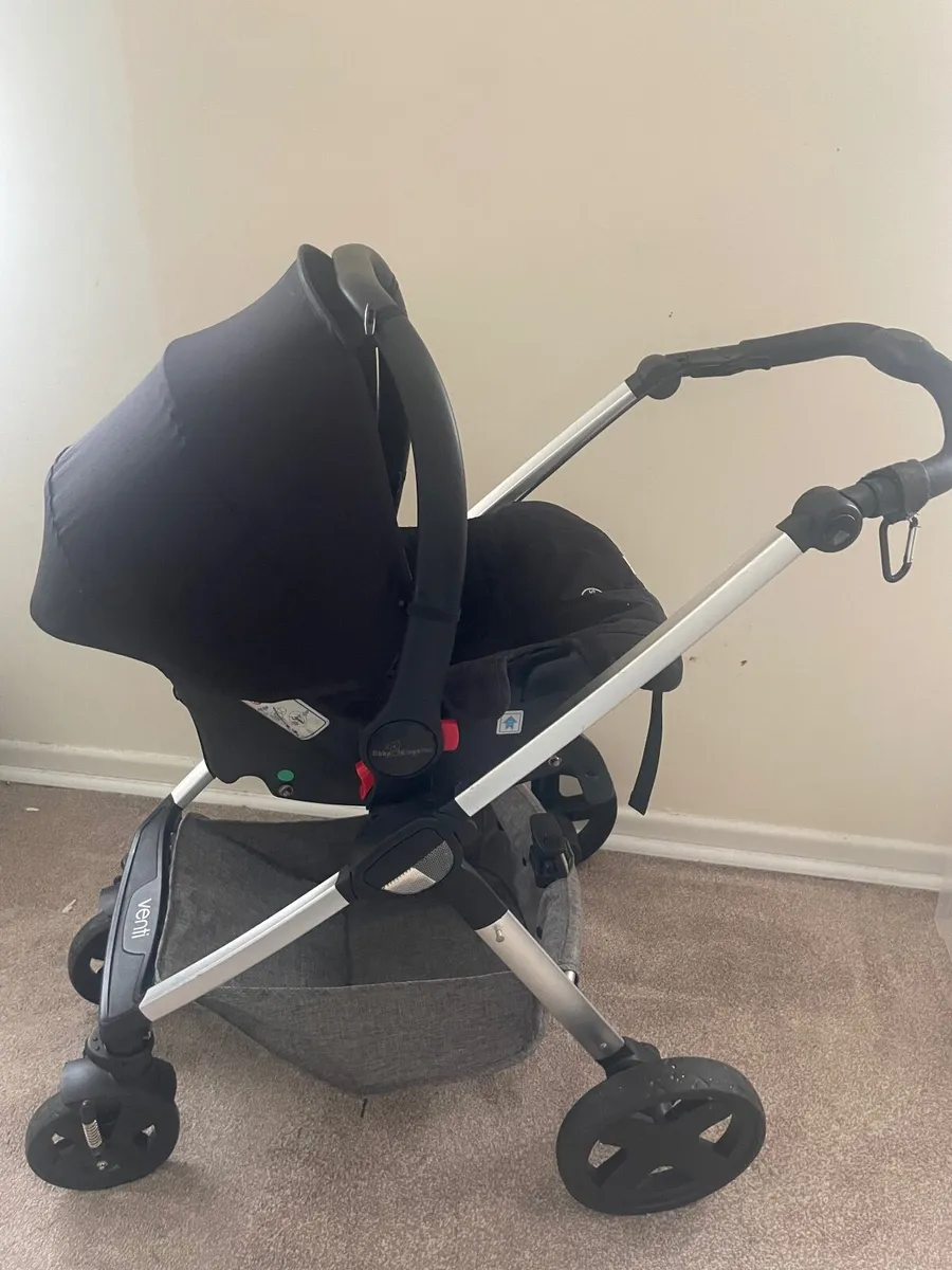 Pram - Image 3