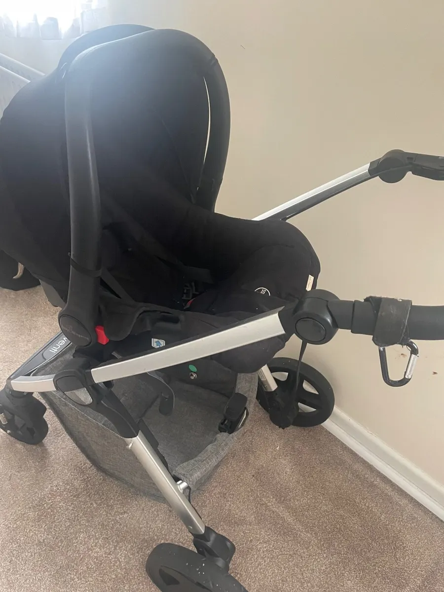 Pram - Image 4