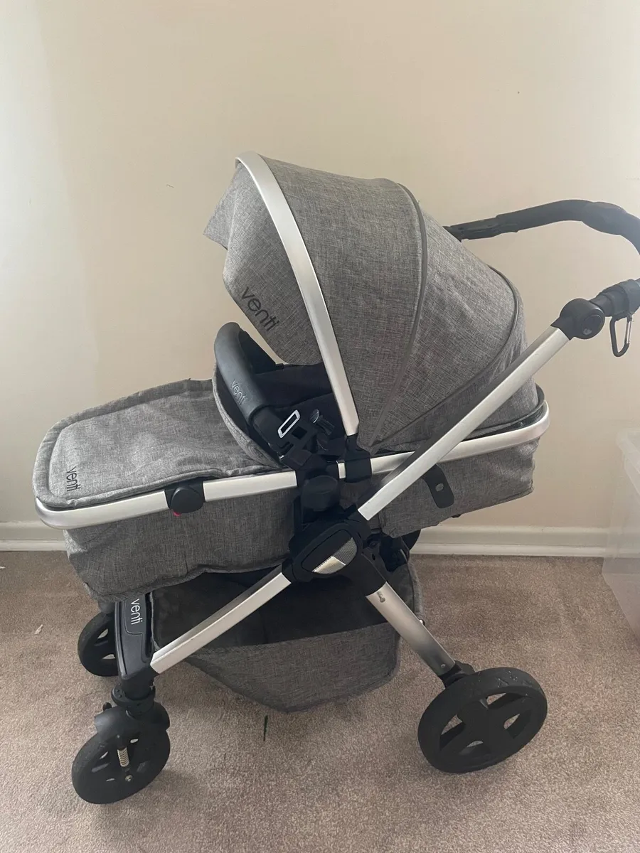 Pram - Image 1