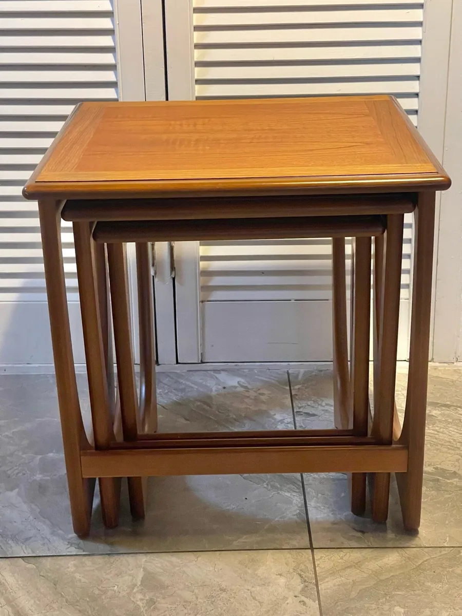 Mid century G plan nesting tables - Image 3