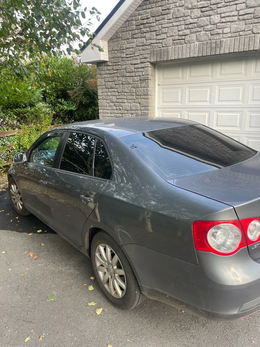 Volkswagen Jetta - Image 4