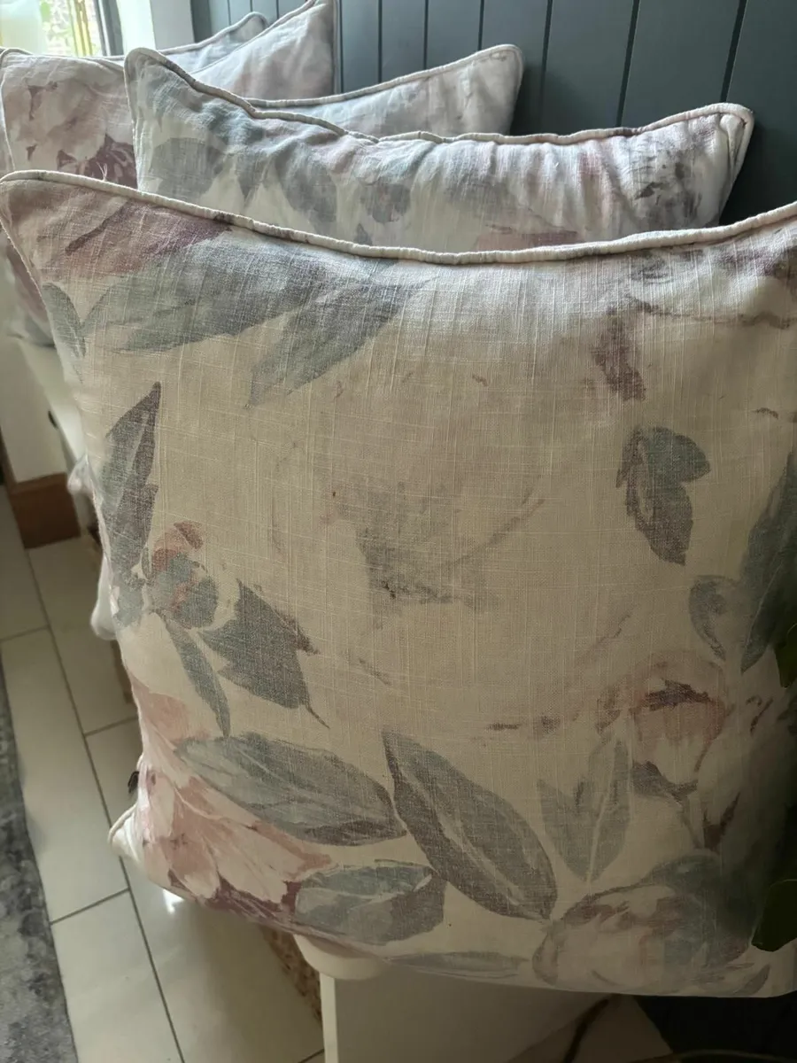 Cushions - Image 2
