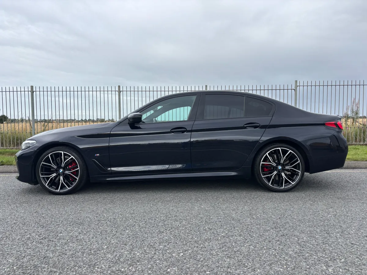 2022 BMW 520D M SPORT 1 OWNER IRISH CAR - Image 2
