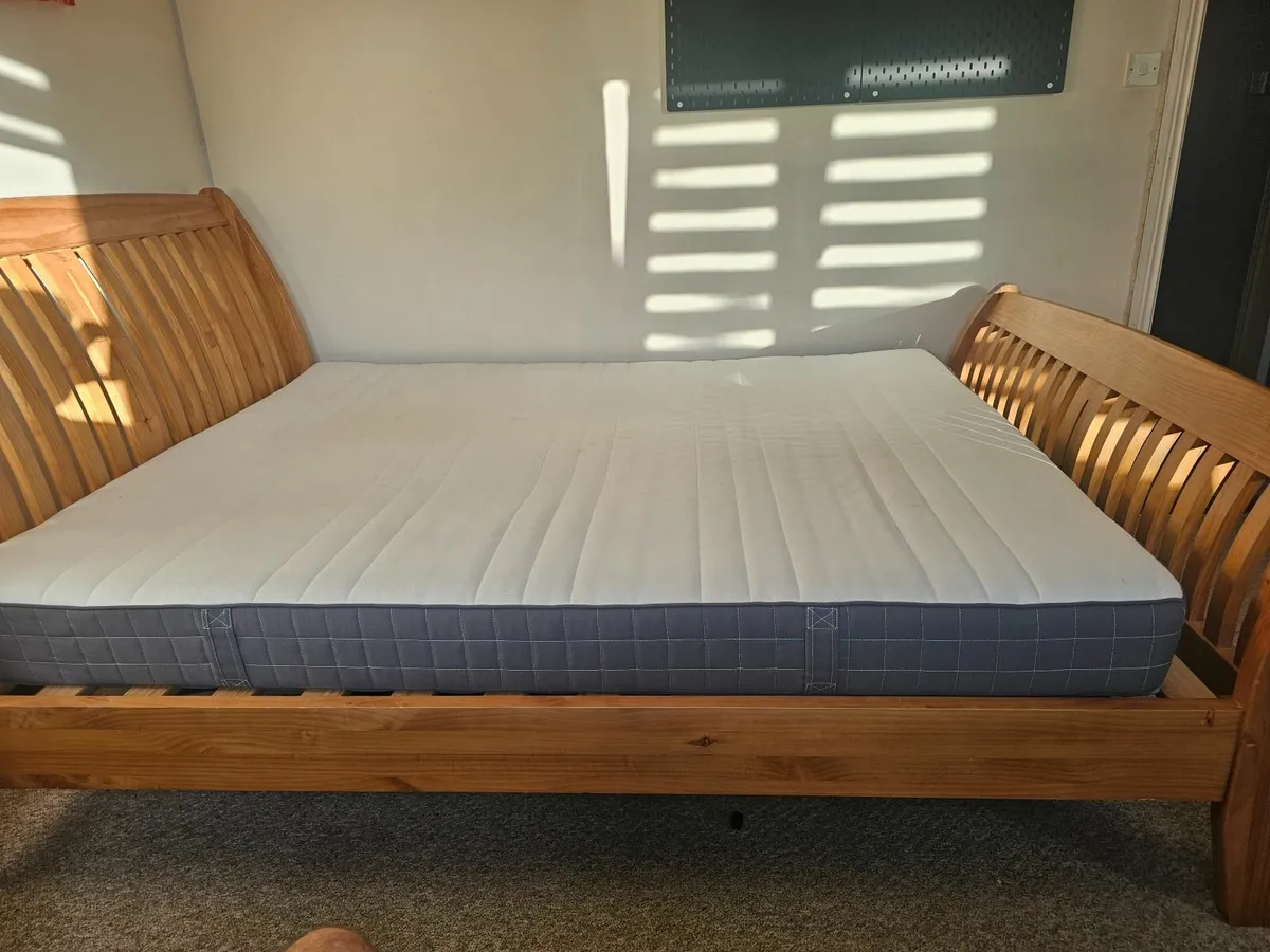 Bed and matres - Image 2