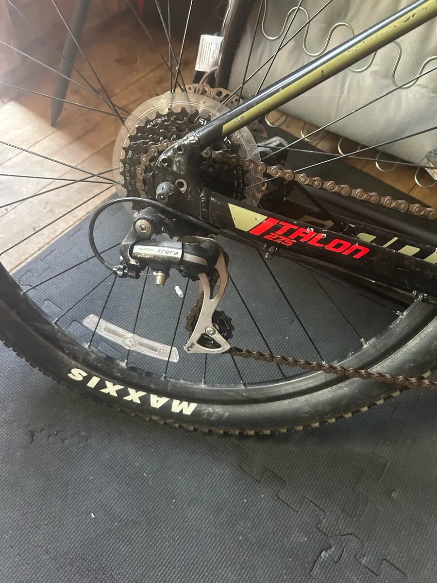 Giant mountain bike - Image 2