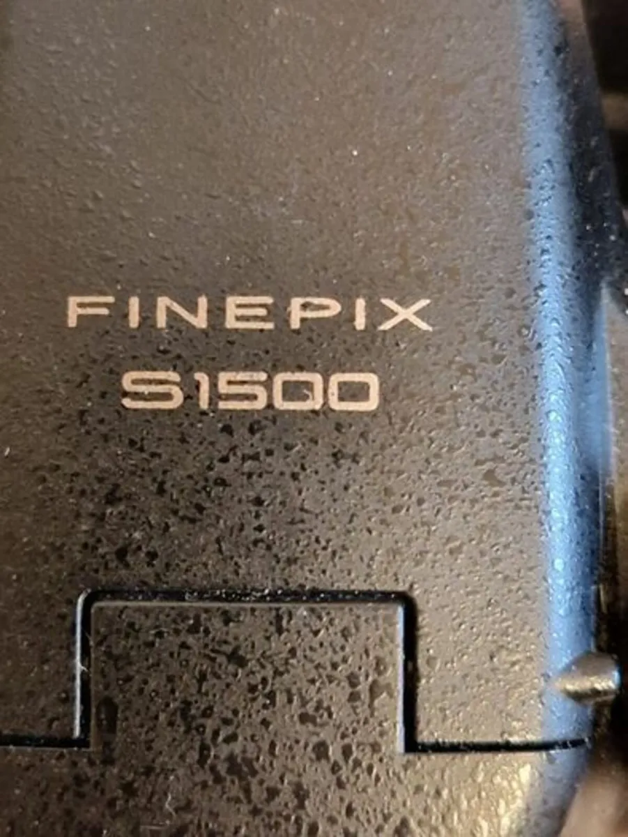 Fujifilm Finepix S1500 in excellent condition - Image 3