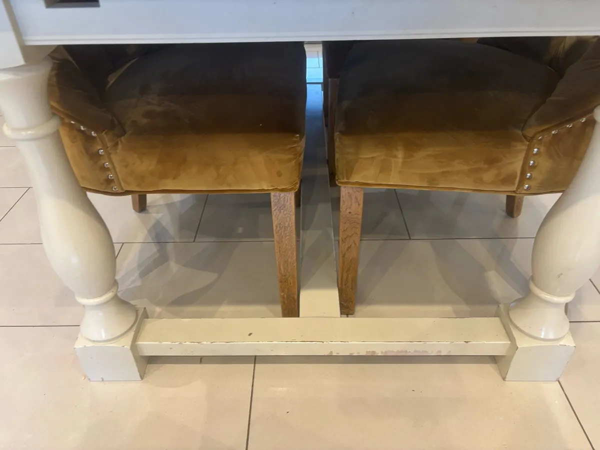 Kitchen table - Image 2