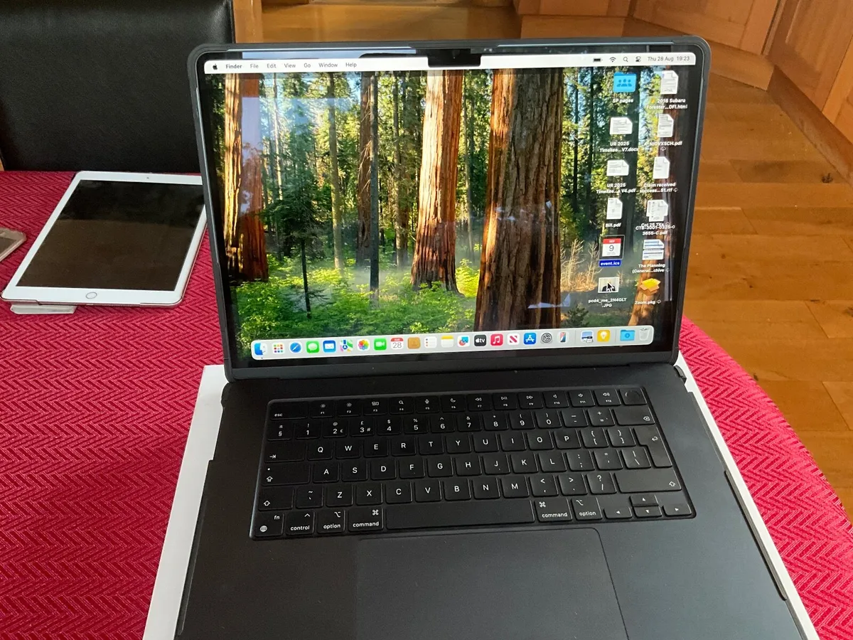 Mac Book Air 15 inch M3 2024 - Image 1